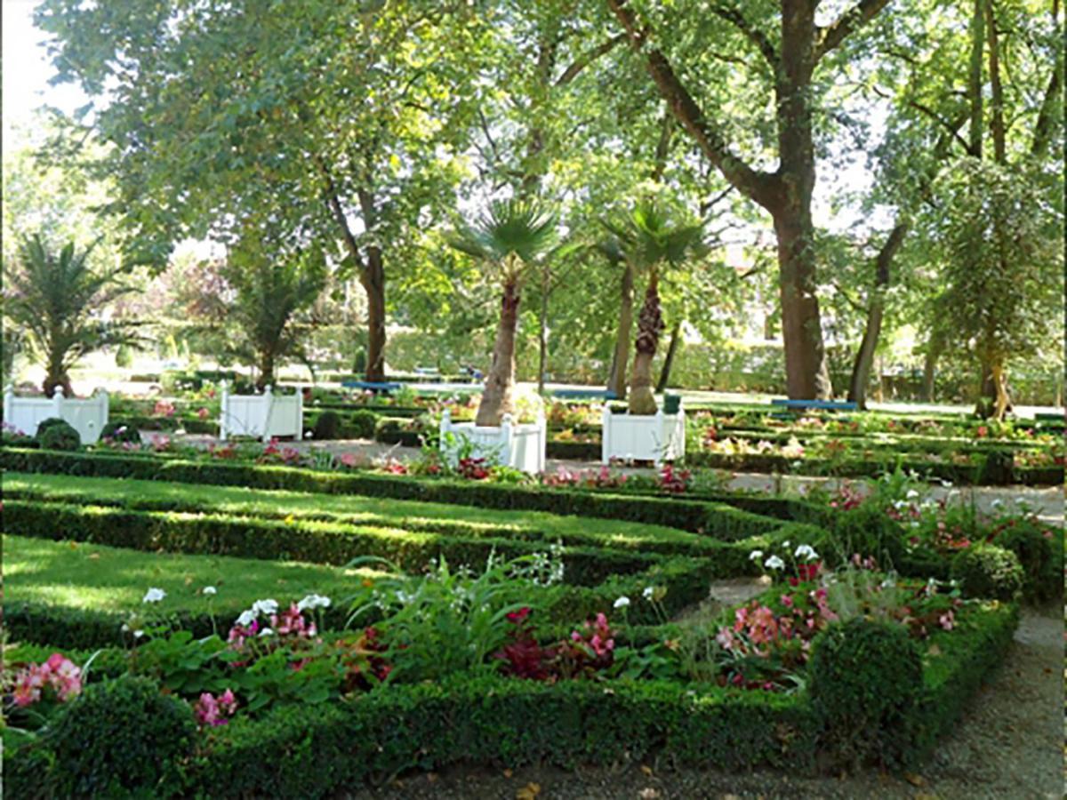 Appart Hotel Albi Bagian luar foto